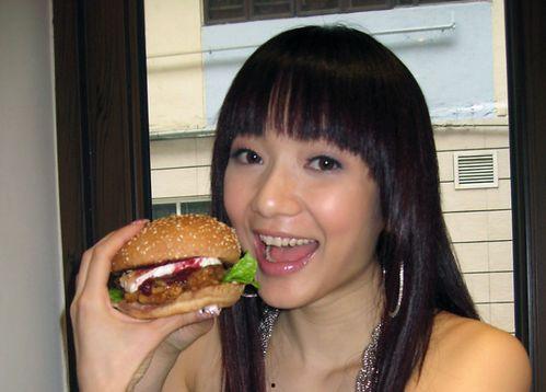 暴食 明星,揭秘明星饮食失控的真相