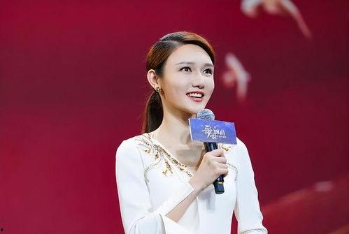 主持人小尼个人资料,才华横溢的主持人，魅力四射的舞台之星